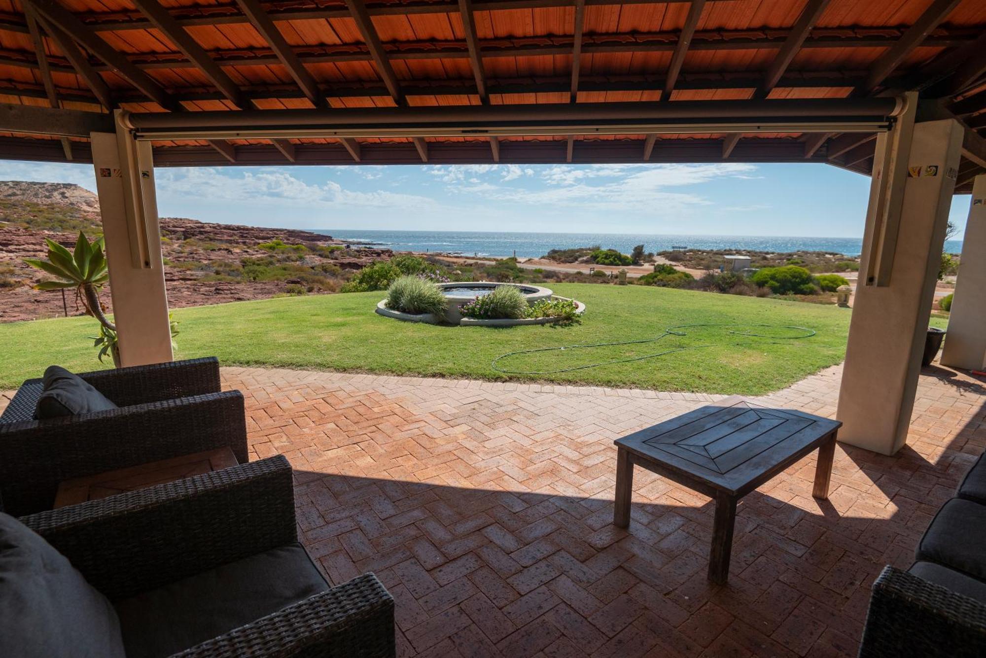 Готель Kalbarri Red Bluff Tourist Park Екстер'єр фото